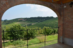 Отель Cascina Valtignosa Camere Con Vigna  Кассине